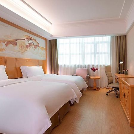 Vienna 3 Best Hotel Shenzhen Airong Road ภายนอก รูปภาพ